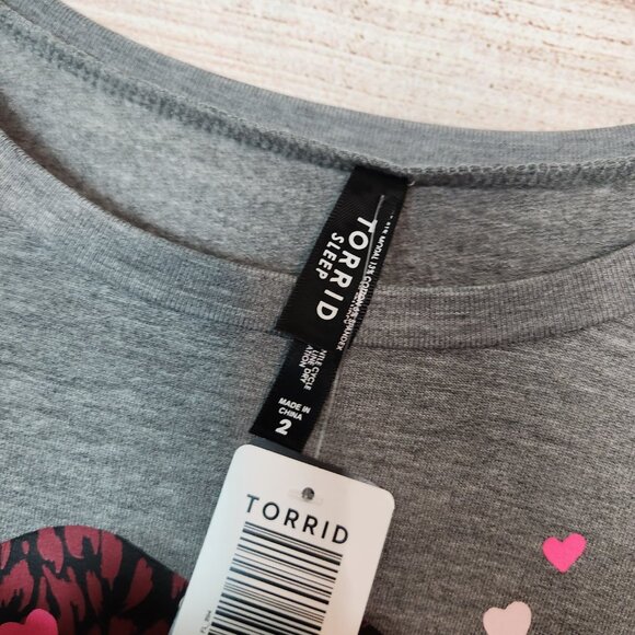 New TORRID 2X Heather Grey Sleep Lounge Sweatshirt Lips Heart Print Super Soft - Picture 7 of 15